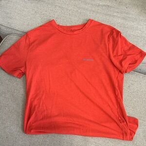 Columbia Women’s Vibrant Red Short Sleeve Tee